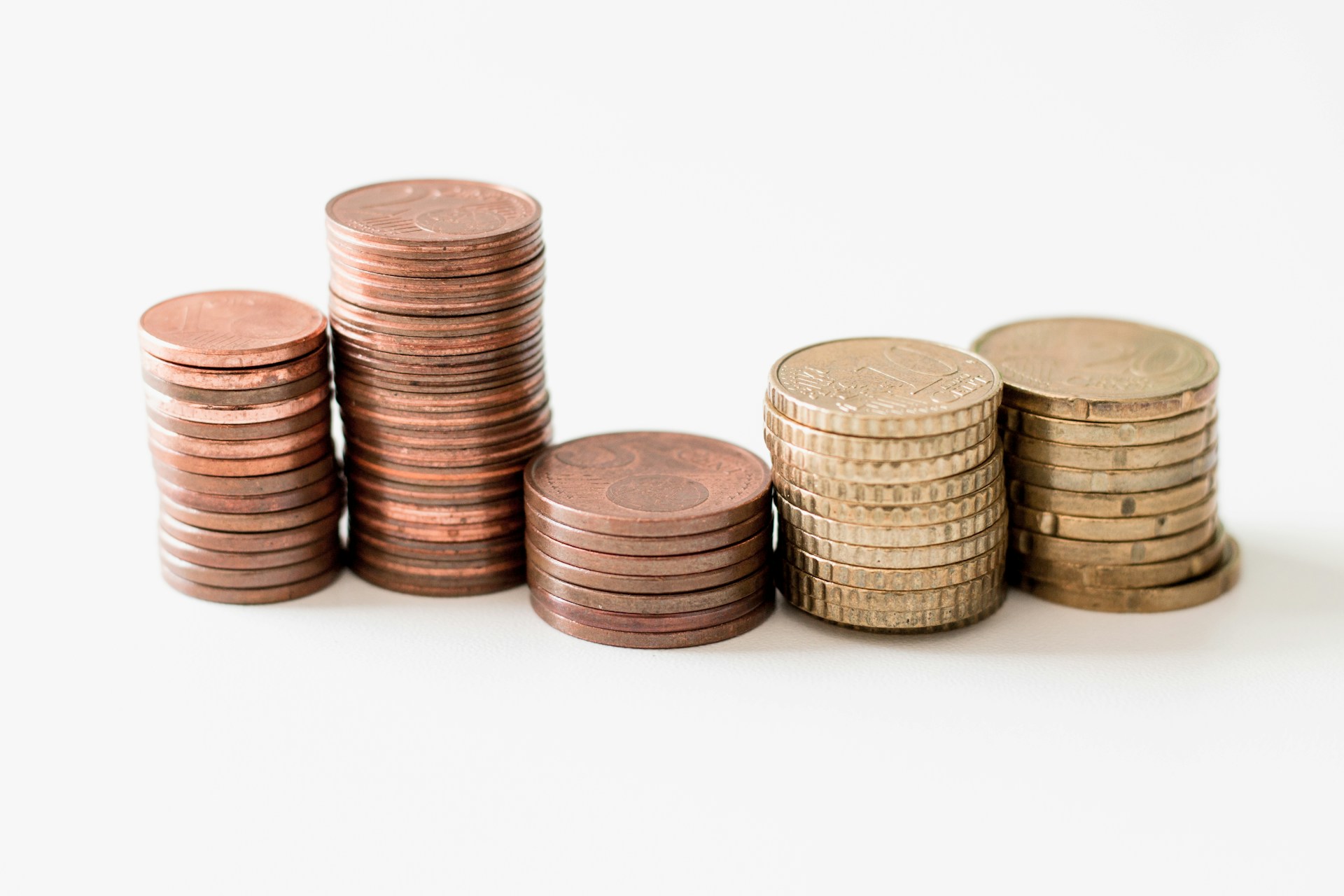 How to Build an Emergency Fund (A Step-by-Step Beginner’s Guide)